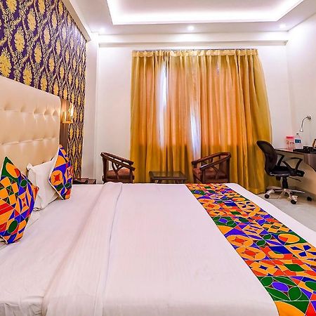 Fabhotel Swess Grand Agra  Zewnętrze zdjęcie
