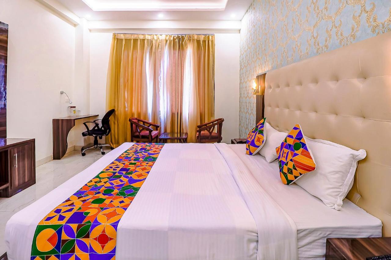 Fabhotel Swess Grand Agra  Zewnętrze zdjęcie