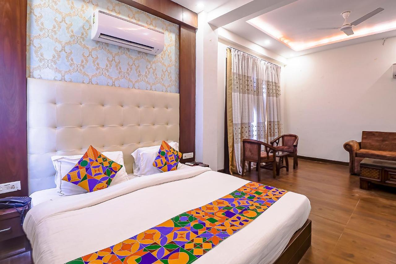 Fabhotel Swess Grand Agra  Zewnętrze zdjęcie