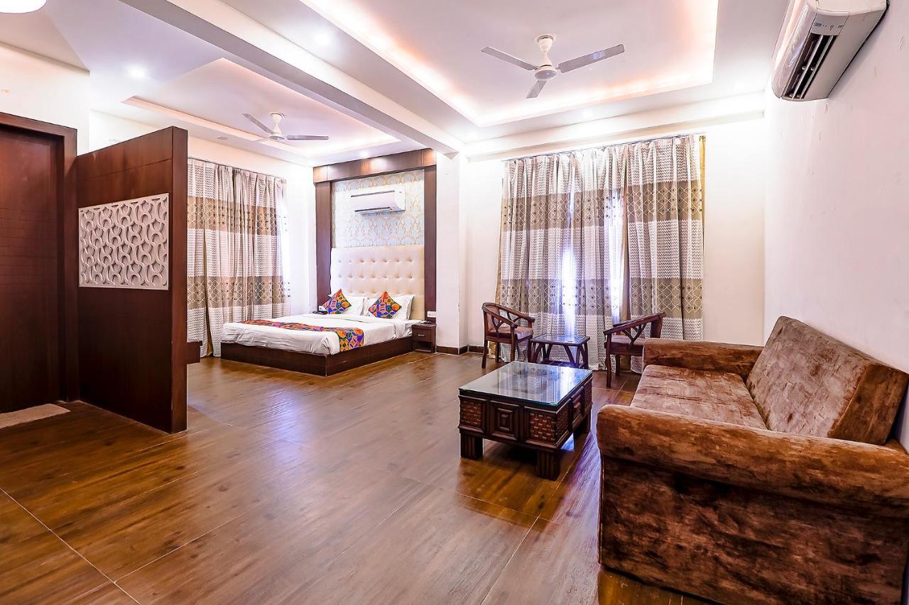 Fabhotel Swess Grand Agra  Zewnętrze zdjęcie