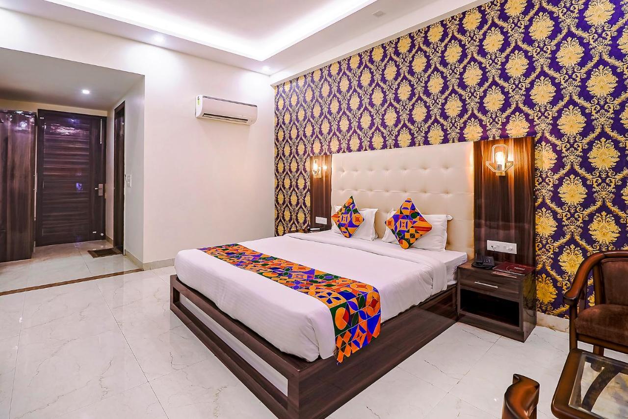 Fabhotel Swess Grand Agra  Zewnętrze zdjęcie